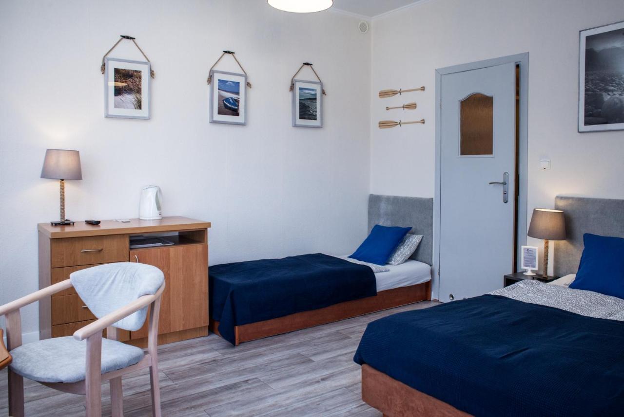 Cetniewo Pokoje I Apartamenty Wladyslawowo Luaran gambar