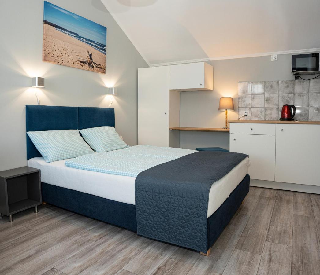 Cetniewo Pokoje I Apartamenty Wladyslawowo Luaran gambar