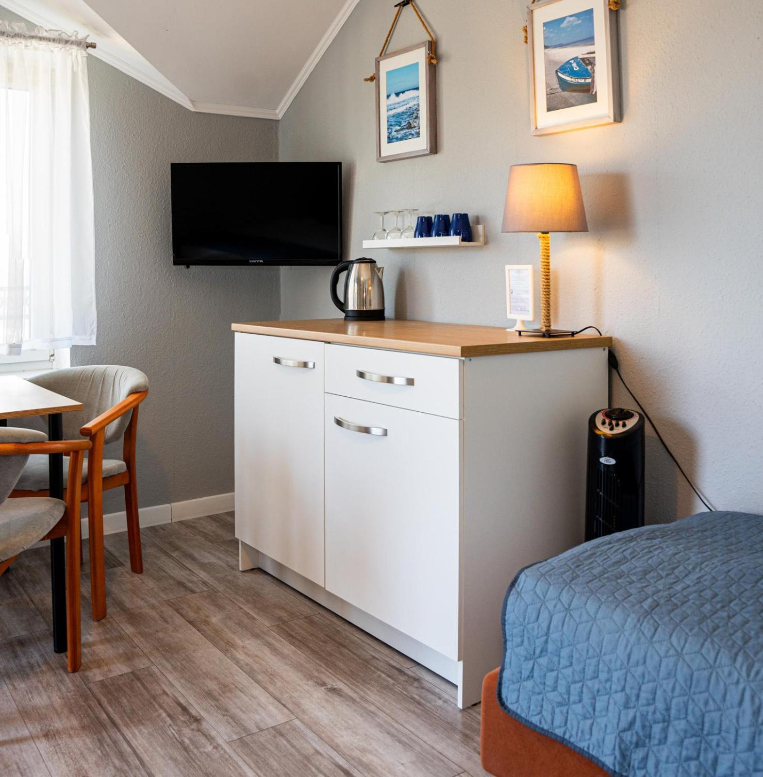 Cetniewo Pokoje I Apartamenty Wladyslawowo Luaran gambar