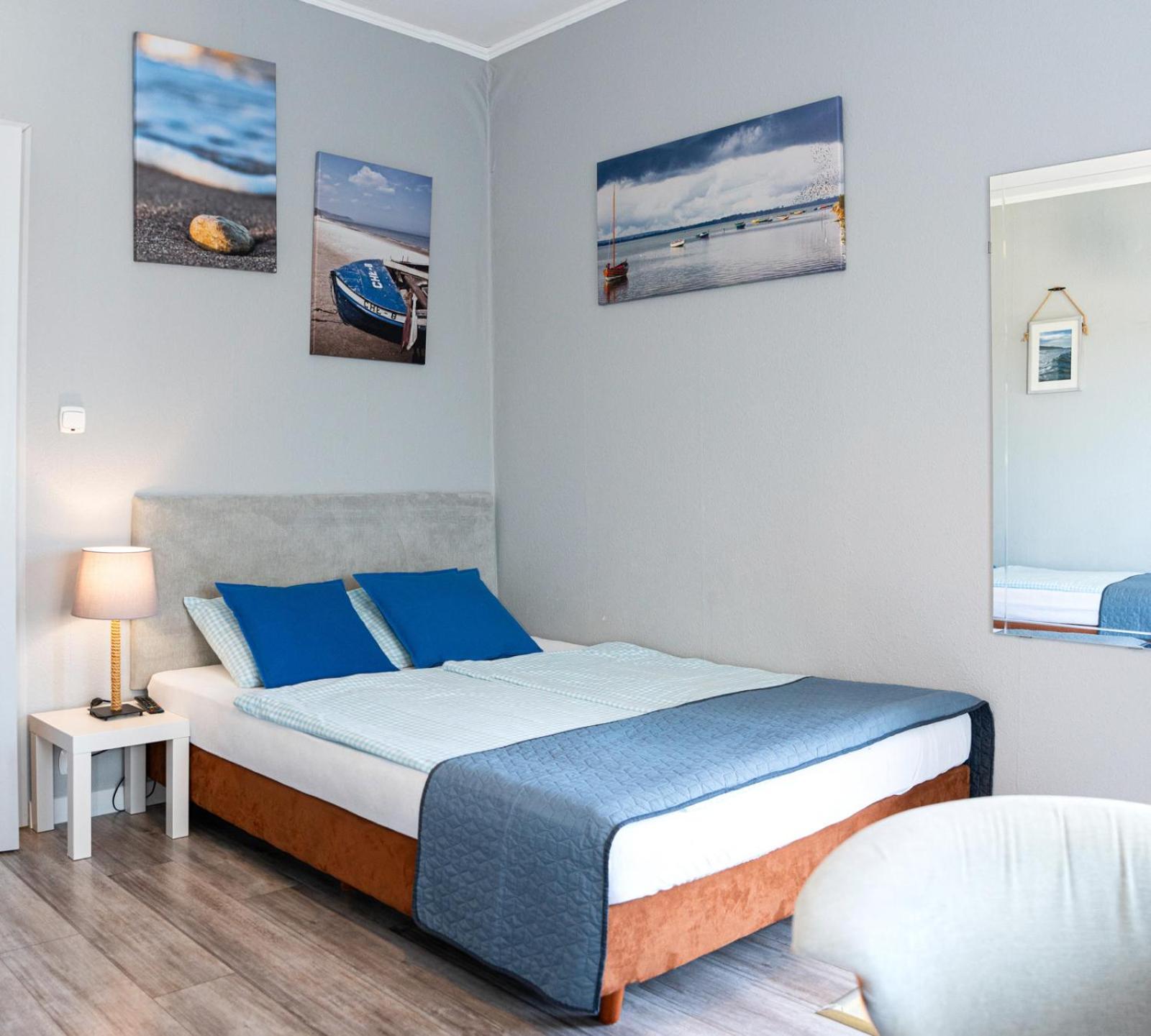 Cetniewo Pokoje I Apartamenty Wladyslawowo Luaran gambar