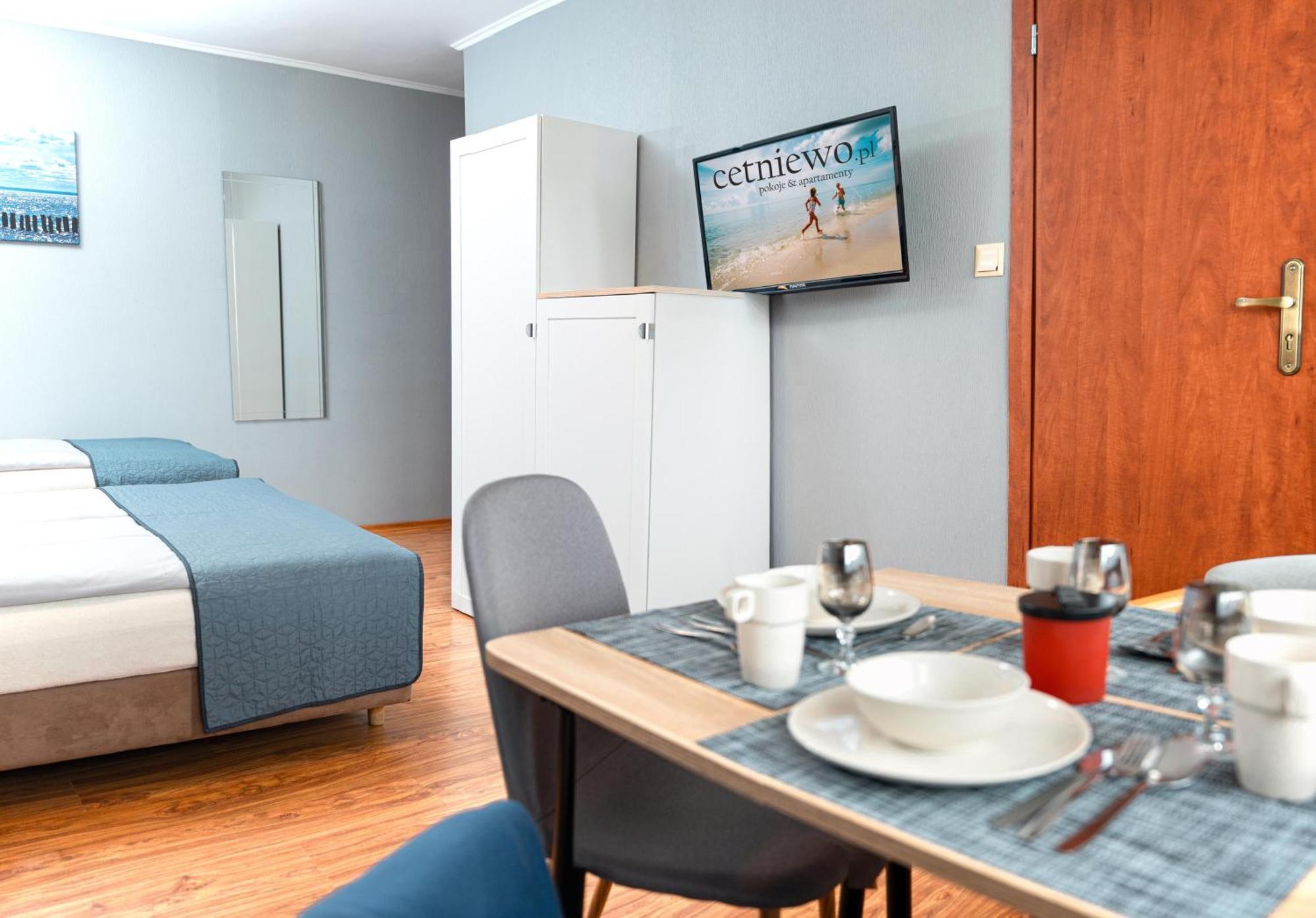 Cetniewo Pokoje I Apartamenty Wladyslawowo Luaran gambar