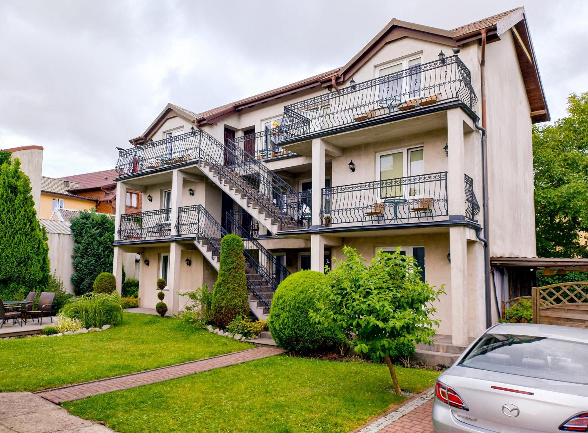 Cetniewo Pokoje I Apartamenty Wladyslawowo Luaran gambar